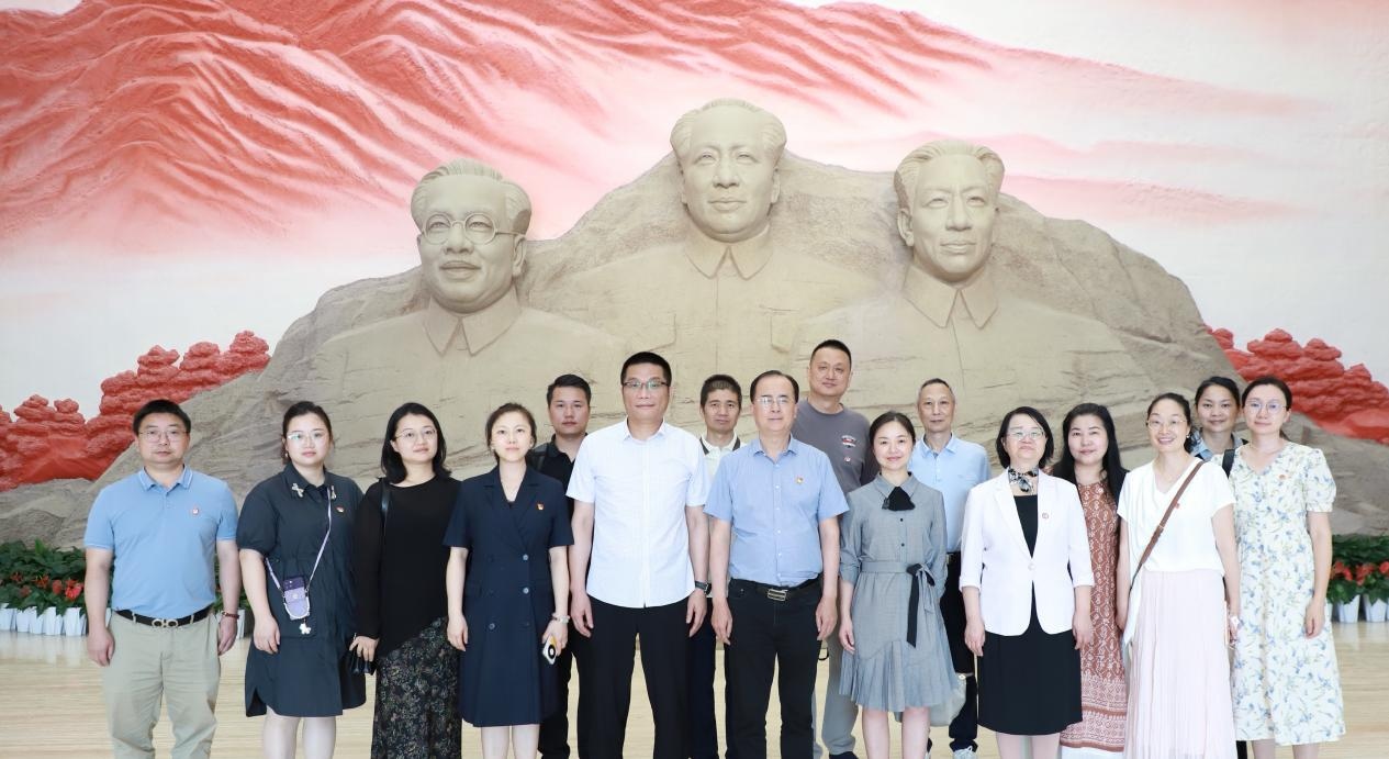 图片 2 图片 2